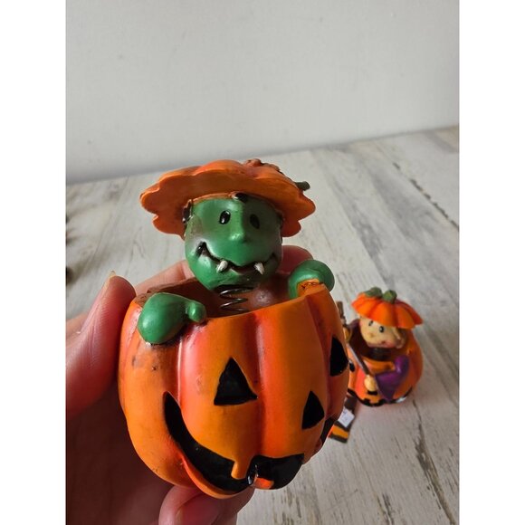 Vintage pumpkin bobblehead witch Dracula village Jack O'Lantern Halloween decor - Picture 6 of 11